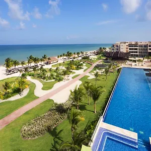 Royalton Riviera Cancun, An Autograph Collection & Casino (adults Only) Semesteranläggning (resort) Puerto Morelos