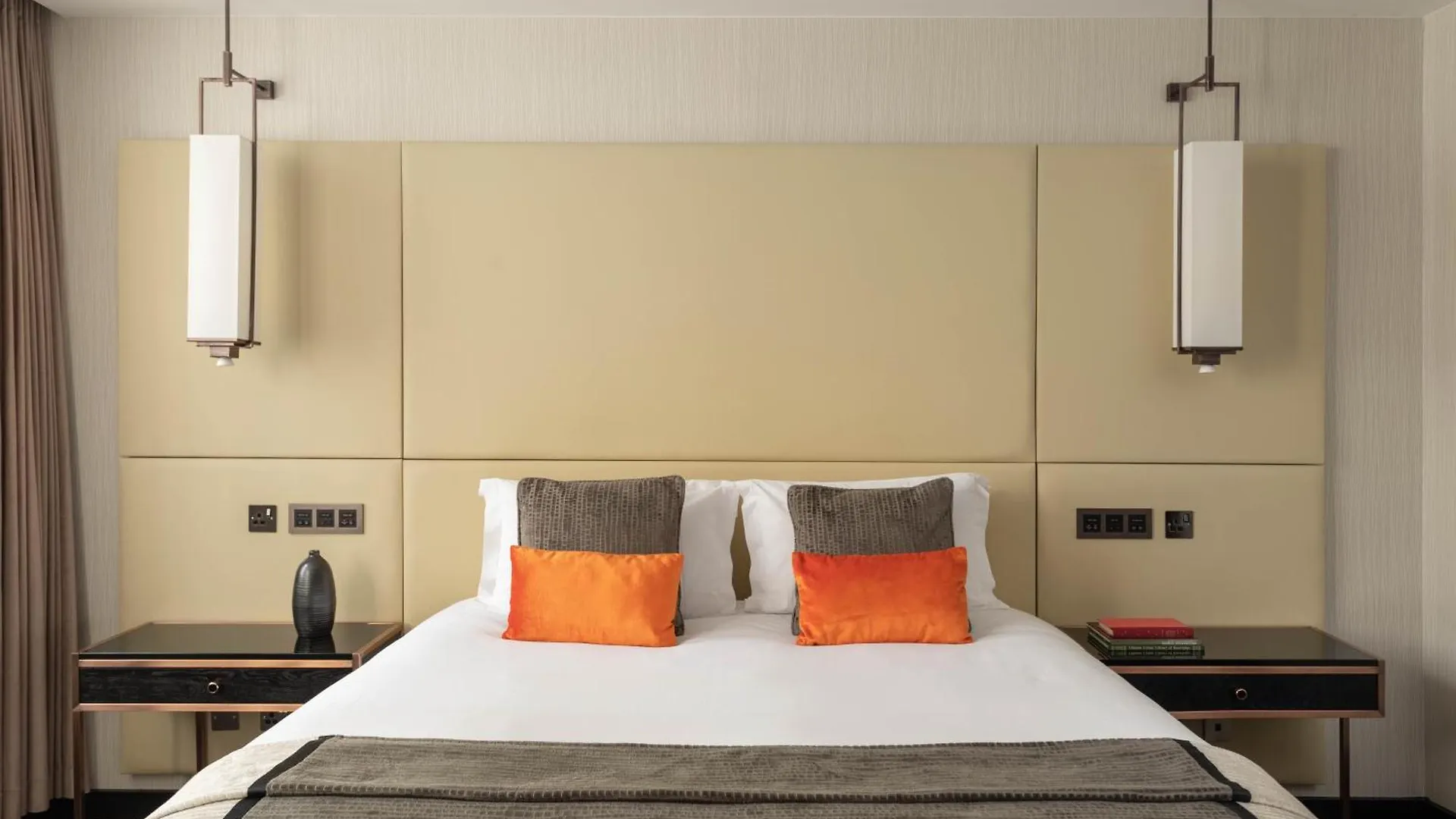 Hotel Montcalm Royal London House, London City